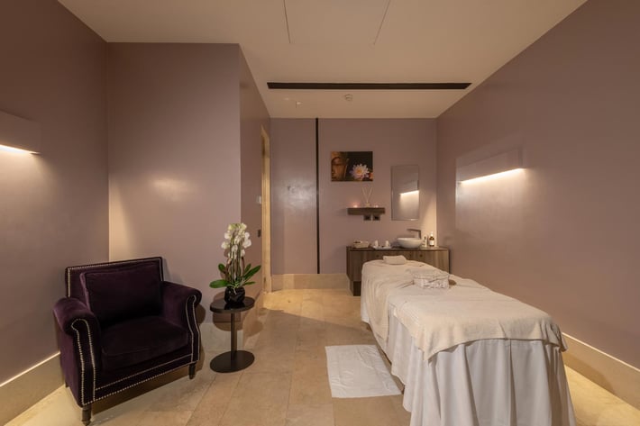 A.Roma Lifestyle Hotel