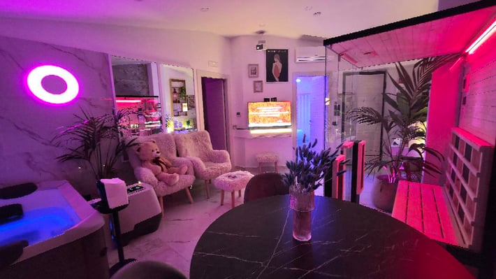 Nakyro Suite