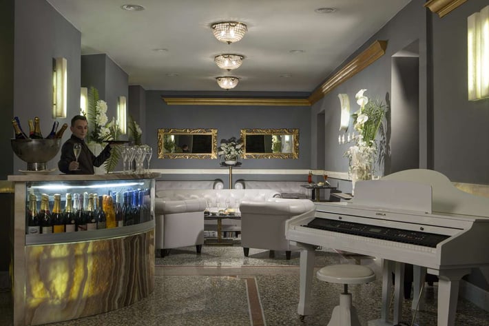 Golden Tulip Piram - Hotel con SPA!