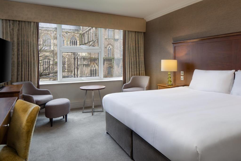 Winchester Wessex Hotel by Sunday