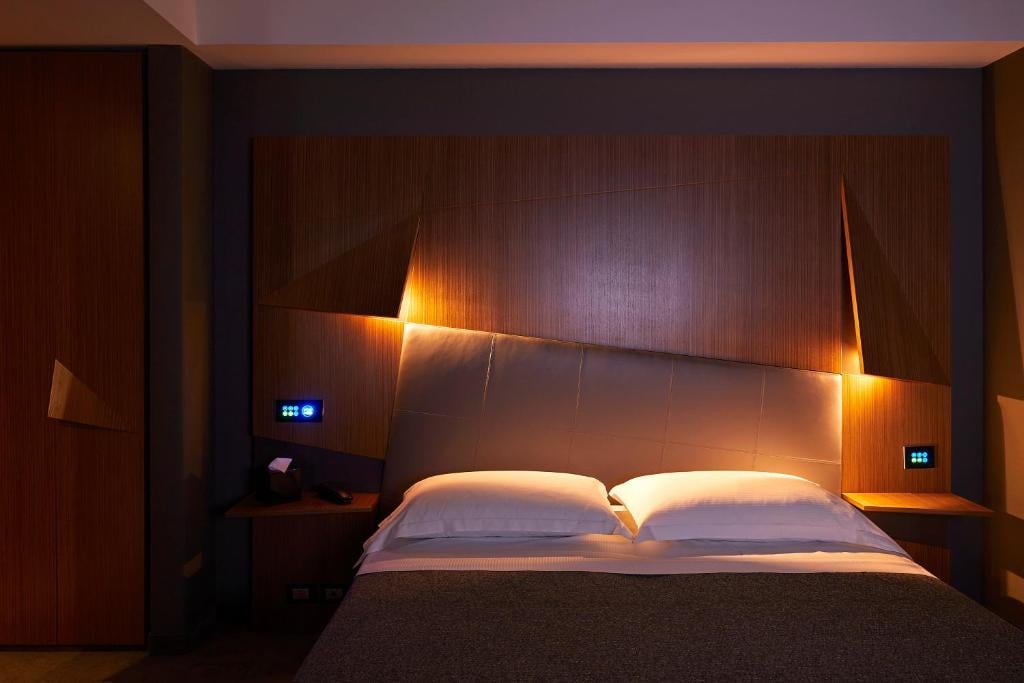 The Building Hotel - Hotel con SPA!