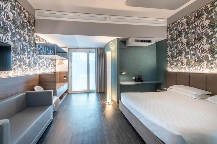 MO.OM Hotel