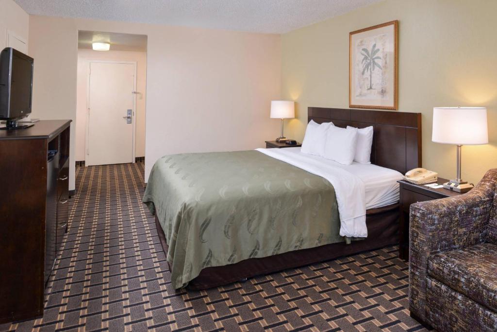 Quality Inn & Suites Montebello - Los Angeles