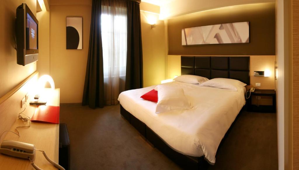 UNA HOTELS Villa dei Platani Foligno