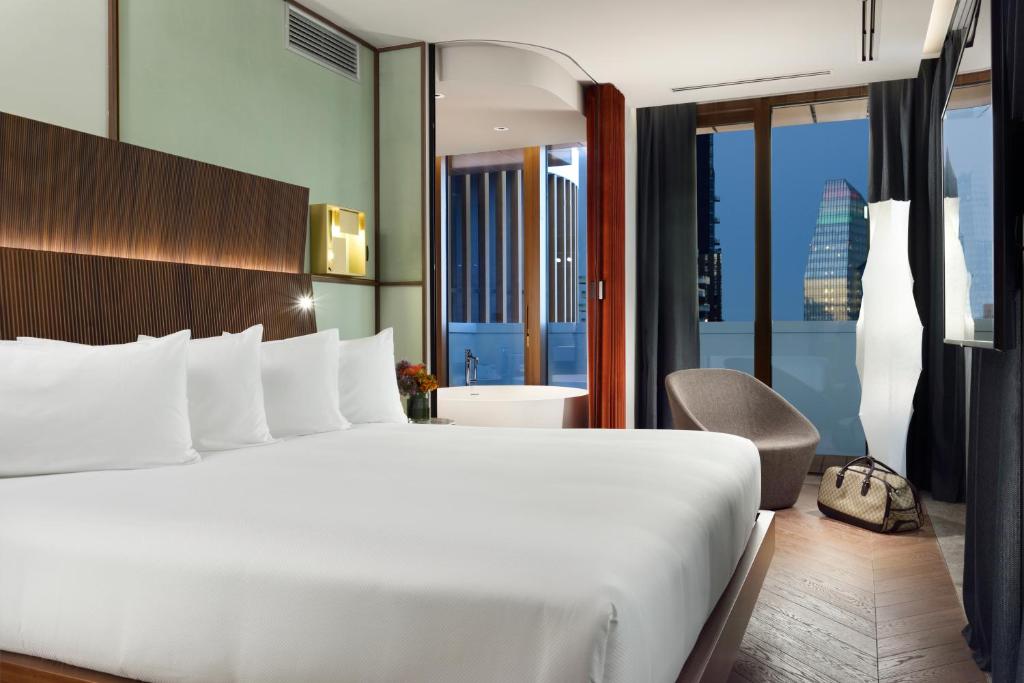 Milano Verticale | UNA Esperienze