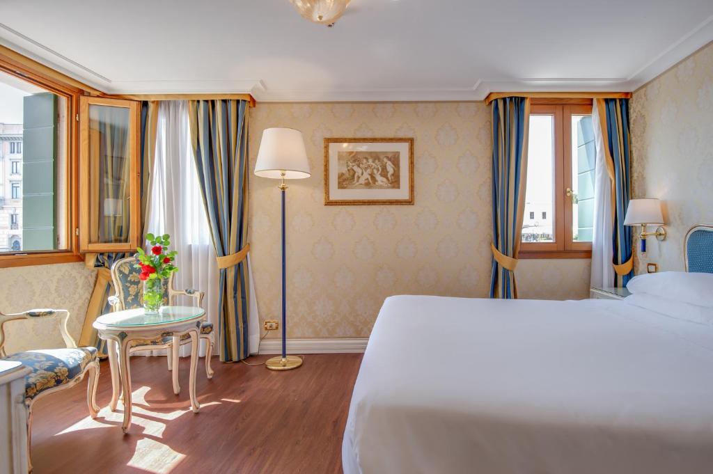 Hotel Antiche Figure