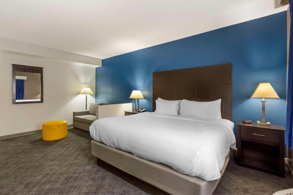 Comfort Inn & Suites Mundelein - Vernon Hills