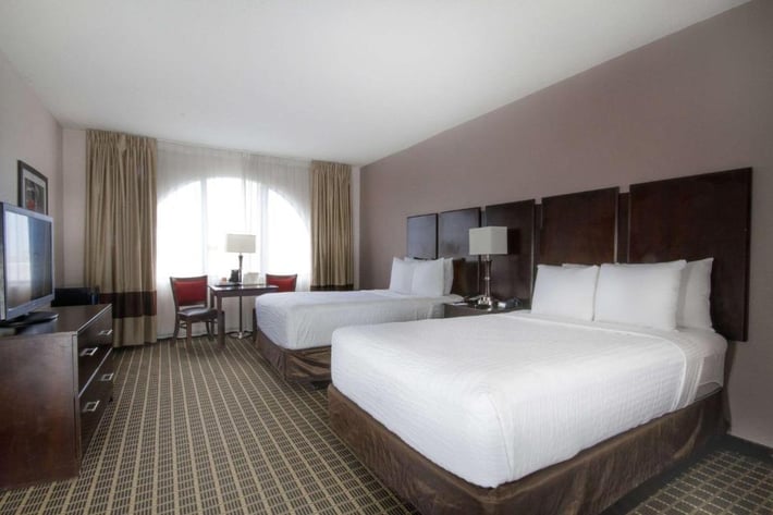 Clarion Inn & Suites Miami International Airport