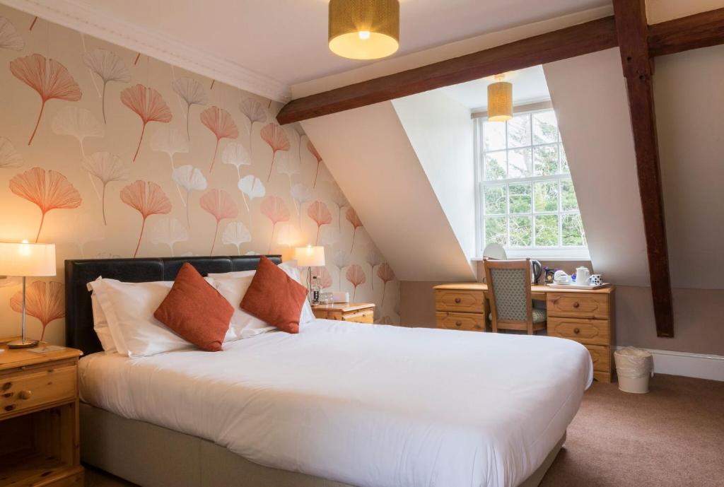 Woodlands Hotel