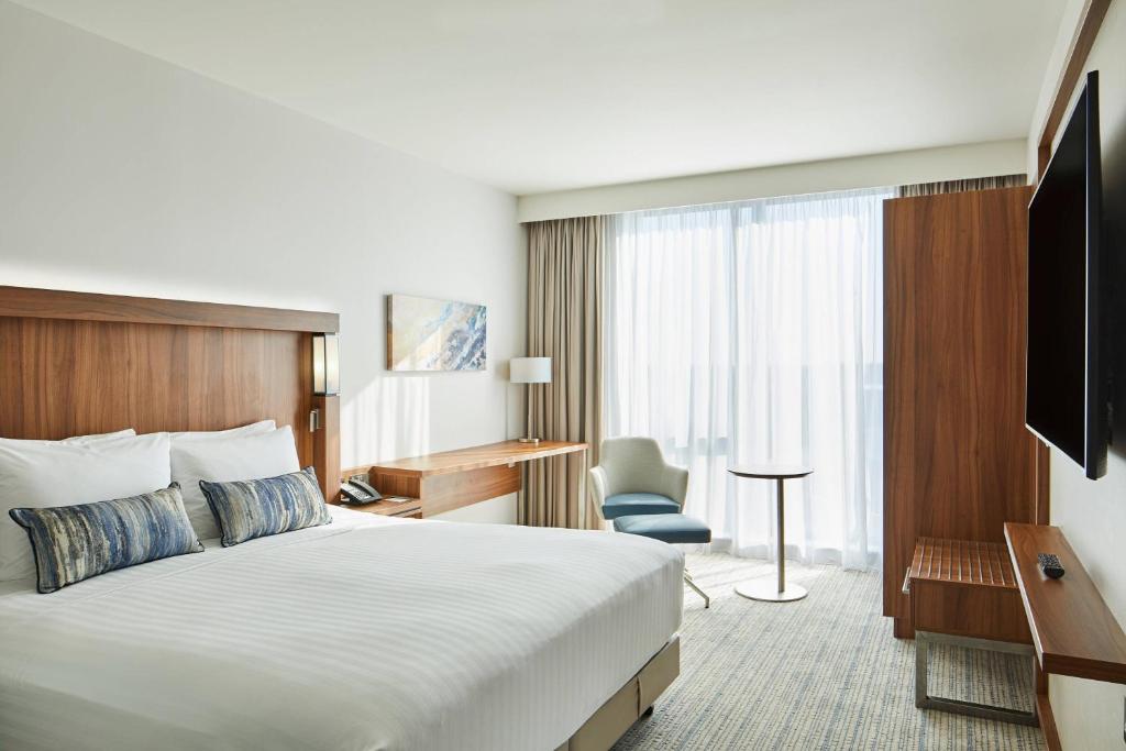 Courtyard by Marriott London Heathrow Hotel