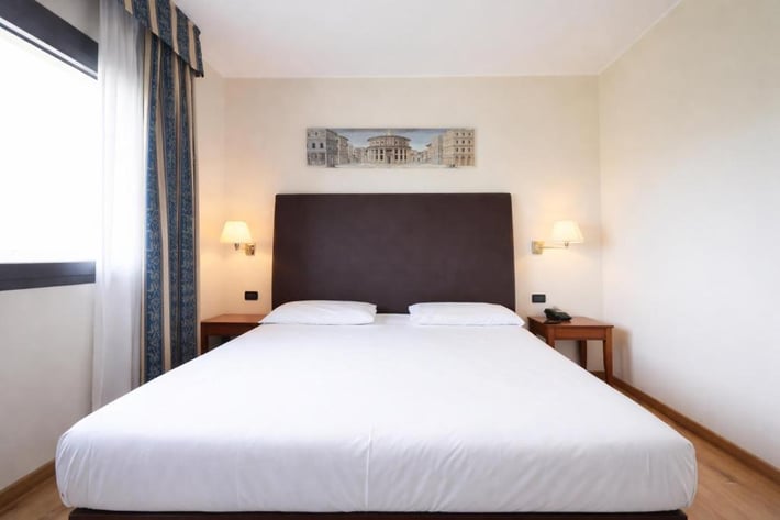 LVG Hotel Collection - Riz
