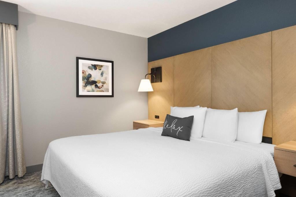 Eastland Suites Hotel and Conference Center, a Trademark Collection by Wyndham