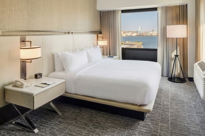 DoubleTree by Hilton Jersey City