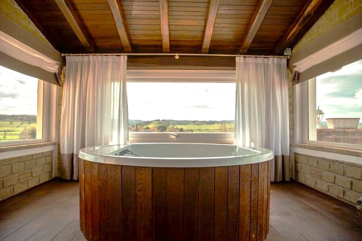 B.O. Spa Suite