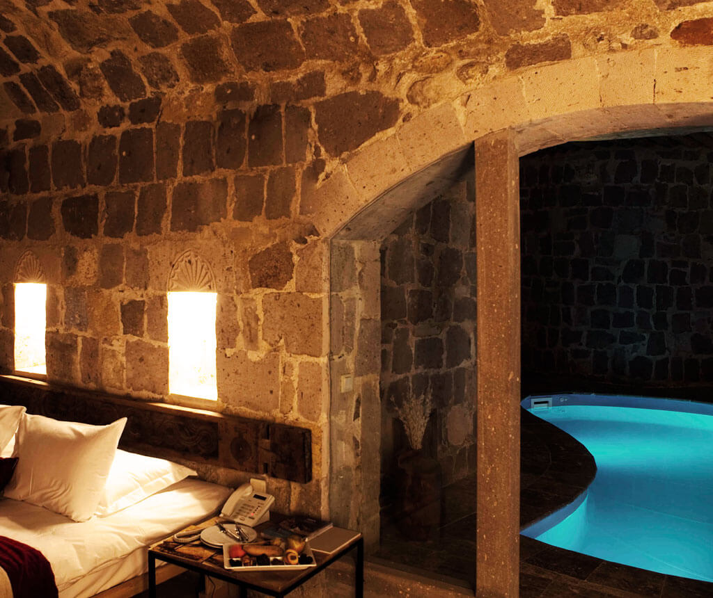 Day Use With A Hot Tub Daybreakhotels